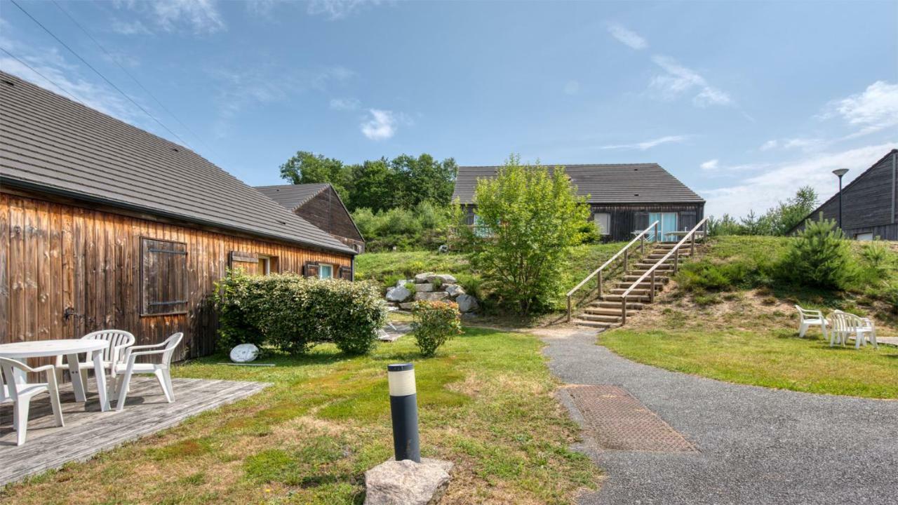 Vacanceole - Residence Le Domaine Du Bosquet Égletons エクステリア 写真