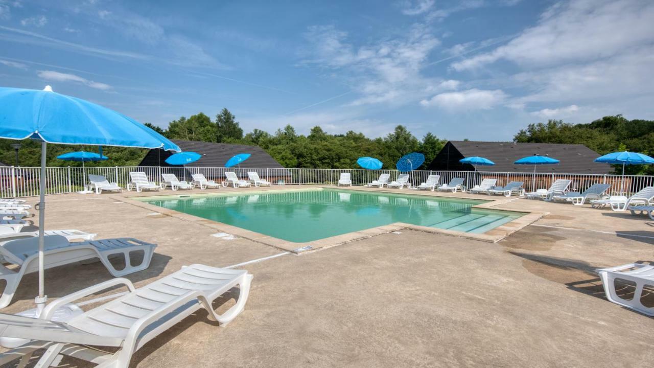 Vacanceole - Residence Le Domaine Du Bosquet Égletons エクステリア 写真