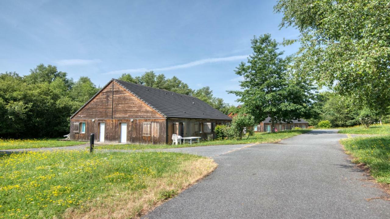 Vacanceole - Residence Le Domaine Du Bosquet Égletons エクステリア 写真